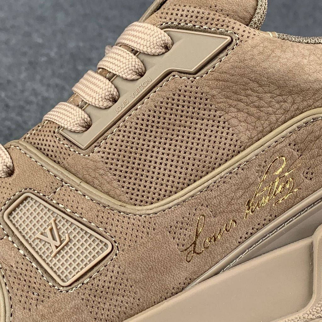 LV Trainer 'Taupe'