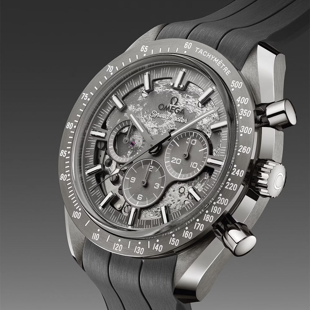 Speedmaster Grey Side of the Moon Grey Ceramic 44.25mm - Grey on Rubber Strap