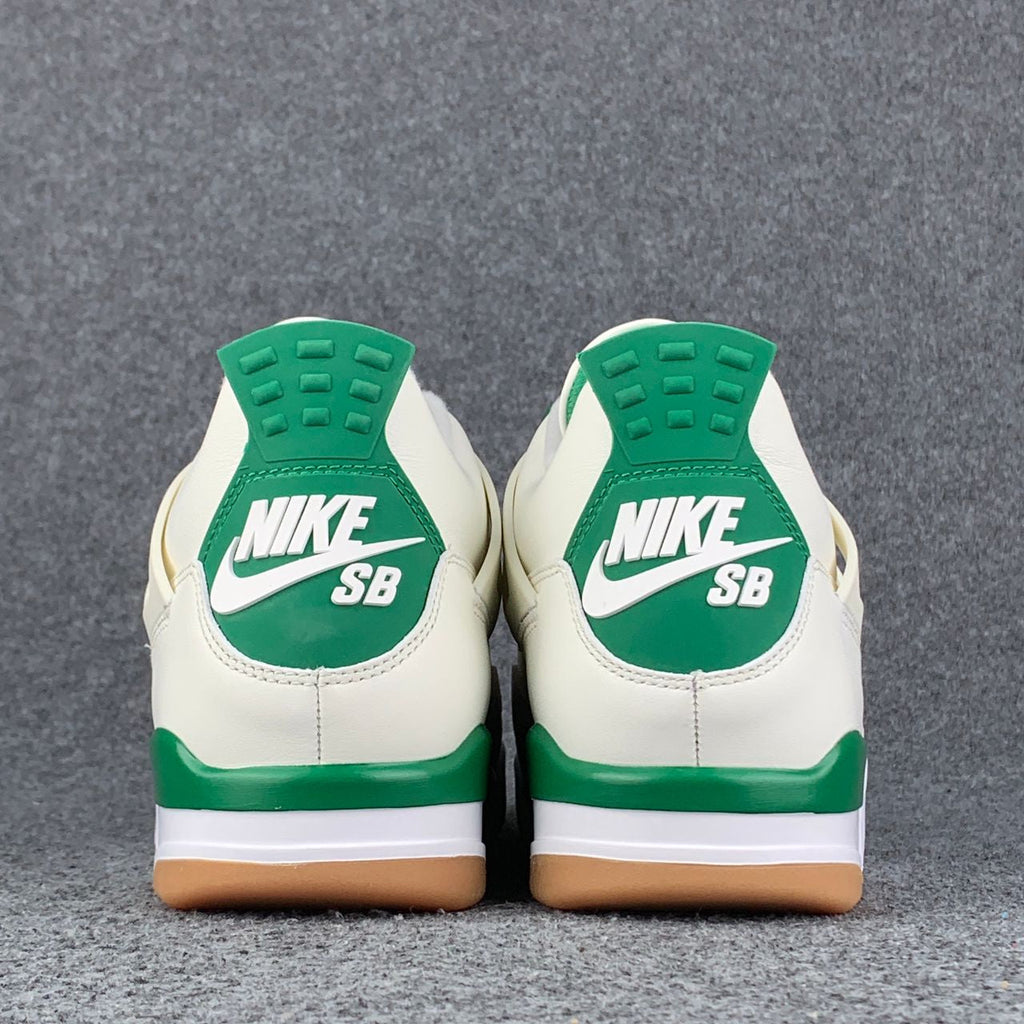 Nike SB x Air Jordan 4 Retro SP 'Pine Green'