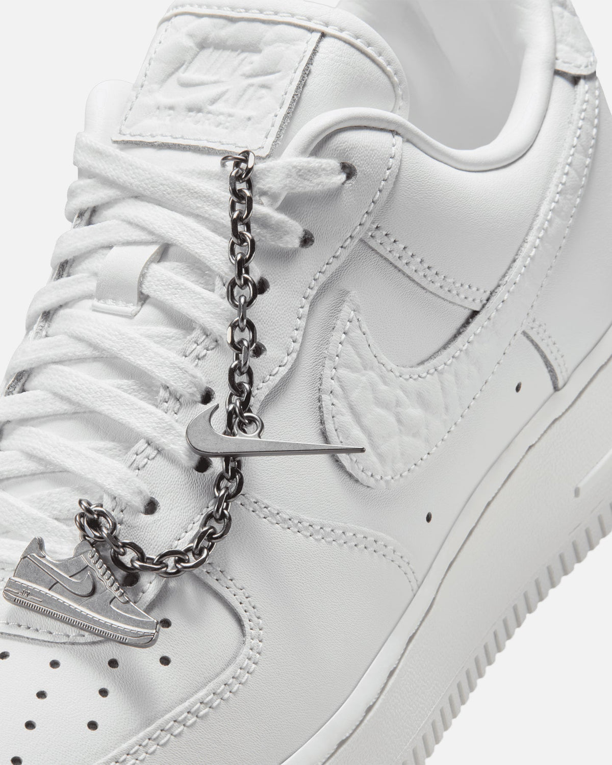 Nike Women's Air Force 1 '07 Low Summit White