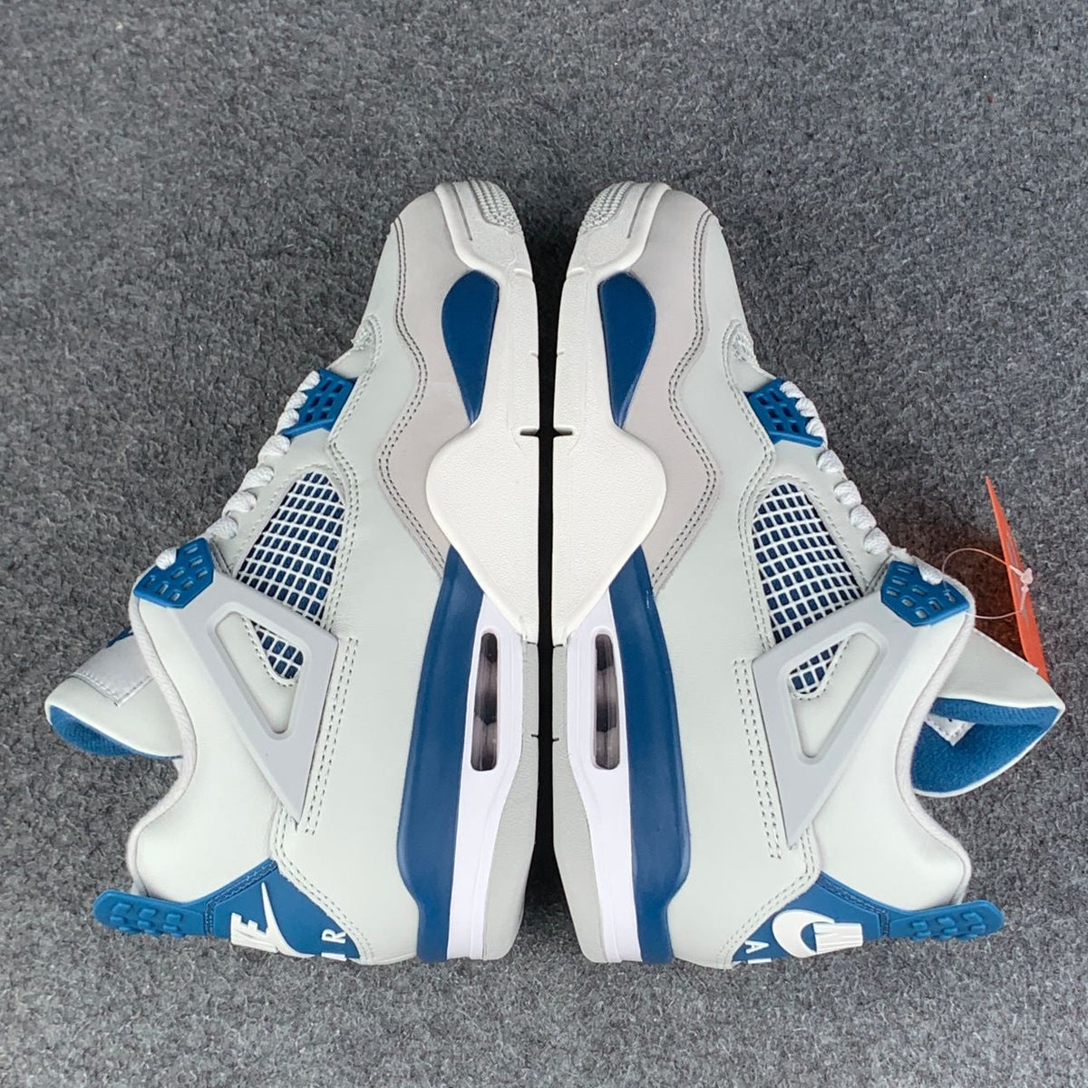 Air Jordan 4 Retro 'Military Blue' 2024